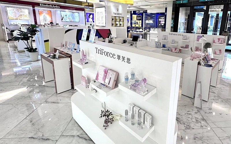 TRIFORCE翠芙思進軍新光三越高雄左營店1F國際美妝保養專櫃區 TRIFORCE翠芙思進軍新光三越高雄左營店1F國際美妝保養專櫃區