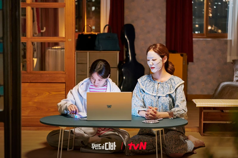 蘭珠對木河一見如故，兩人相約不放棄，繼續勇闖樂壇