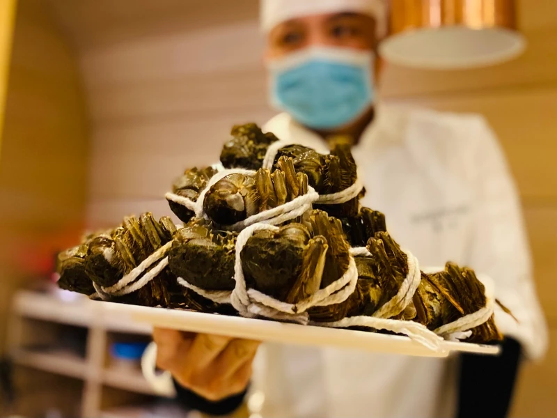 每年都會推出秋季限定大閘蟹料理。