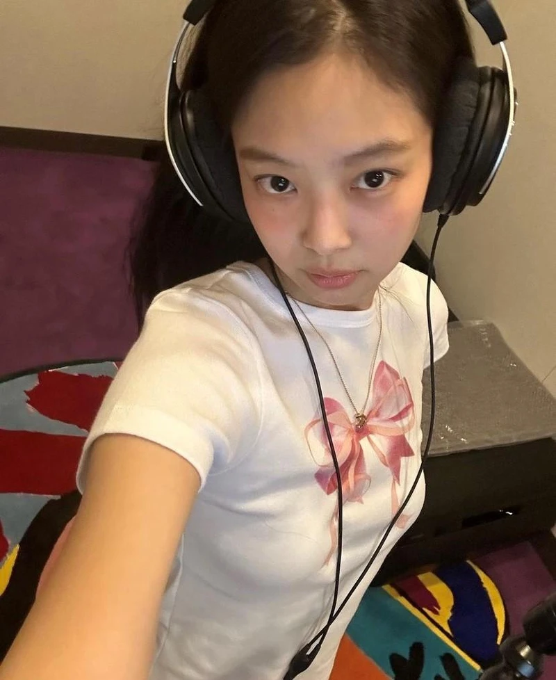 JENNIE JENNIE