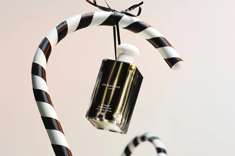Jo Malone London 2023聖誕限定版絲柏與葡萄藤芳醇香水100ml,NT8,200 Jo Malone London 2023聖誕限定版絲柏與葡萄藤芳醇香水100ml,NT8,200