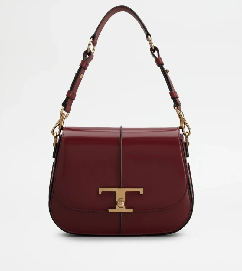 Timeless迷你皮革肩袋。