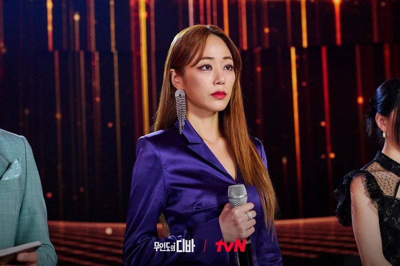 蘭珠好不容易重返舞台，但作假代唱終究得付出代價