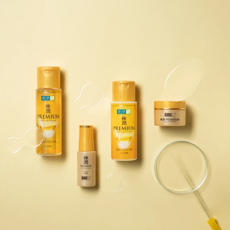 肌研極潤金緻系列包含特濃保濕精華水、高效保濕精華液、高效保濕精華乳、高效保濕精華霜四個品項。