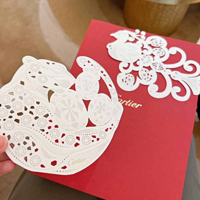 卡地亞香水試香紙。