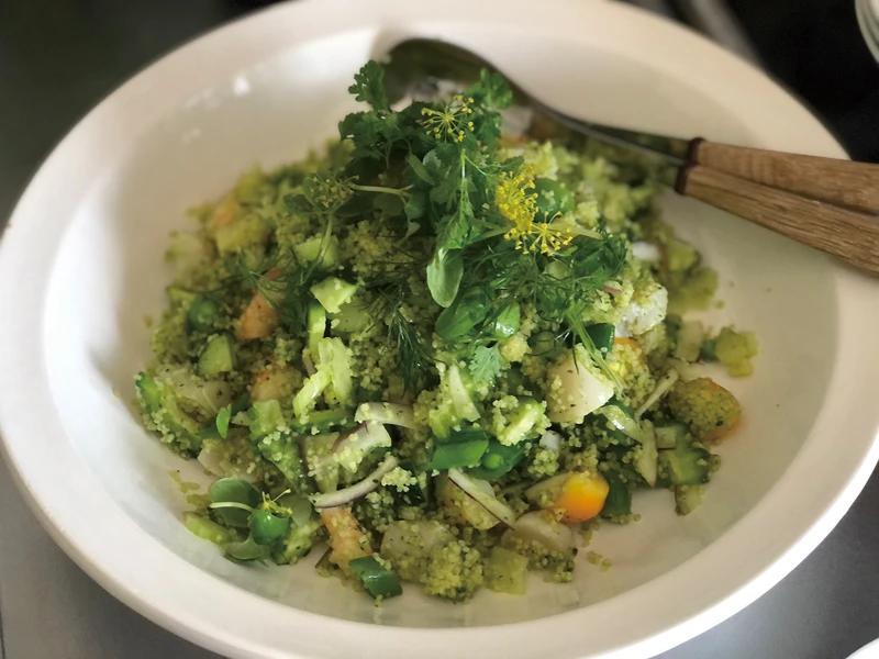 《大豆田永久子與三個前夫》出現的菜色苦瓜炒蛋，其字義與劇情恰好吻合。