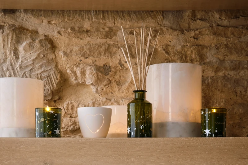 Bamford天竺葵 2023限量室內擴香250ml，NT3,200。天竺葵 2023限量香氛蠟燭140g，NT1,800