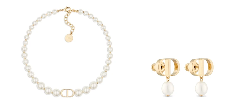 Dior 30 Montaigne頸鍊，NT$27,500；Dior Petit CD珠飾耳環，NT$13,500。