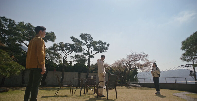 守護(左)、凱(中)和瑞賢(右),立刻形成微妙的三角關係 守護(左)、凱(中)和瑞賢(右),立刻形成微妙的三角關係