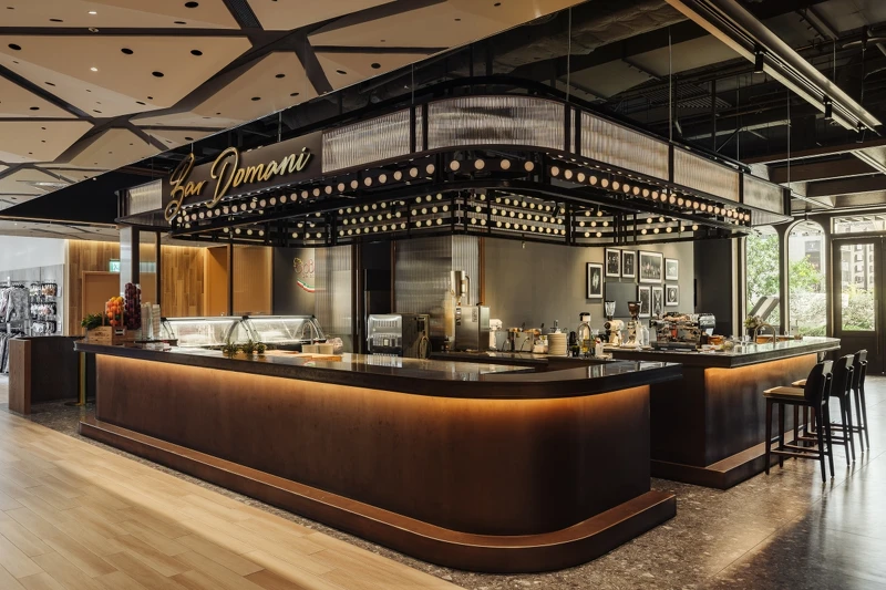 「Bar Domani」餐酒館位於 NOKE 忠泰樂生活三樓。 「Bar Domani」餐酒館位於 NOKE 忠泰樂生活三樓。