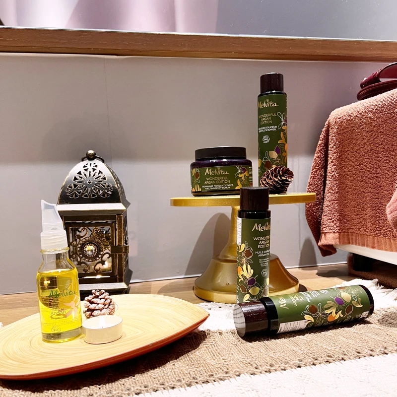 Melvita蜜葳特SPA黃金堅果彈潤按摩課程,使用2023年限量上市的「黃金堅果油修護身體系列」。 Melvita蜜葳特SPA黃金堅果彈潤按摩課程,使用2023年限量上市的「黃金堅果油修護身體系列」。