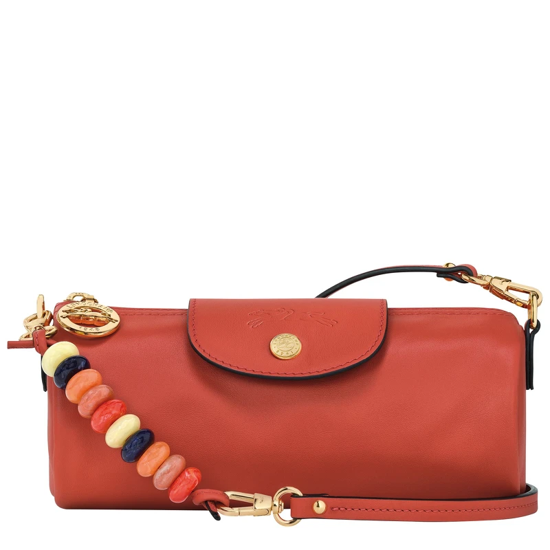 LONGCHAMP LE PLIAGE GRIGRI系列手提包NT$12,700。
