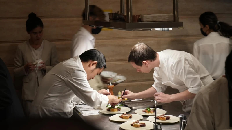 左為主廚方柏儼(Raymond)。 左為主廚方柏儼(Raymond)。