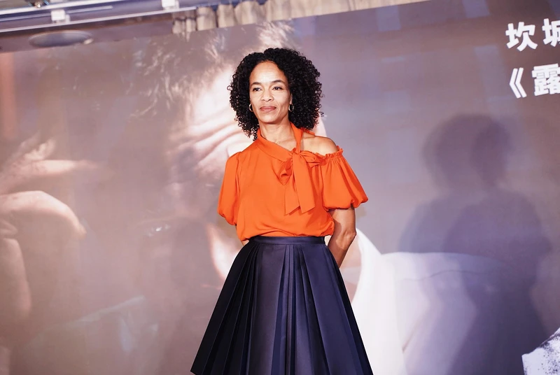 電影《人犬》製片維吉妮貝松 電影《人犬》製片維吉妮貝松