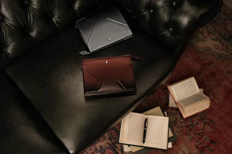 MONTBLANC 大師傑作系列手拿包,NT30,900。 MONTBLANC 大師傑作系列手拿包,NT30,900。