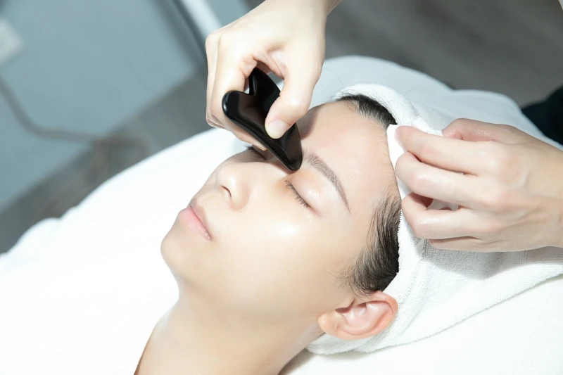 盎然Revive SPA英草社光燦。塑顏課程。 盎然Revive SPA英草社光燦。塑顏課程。