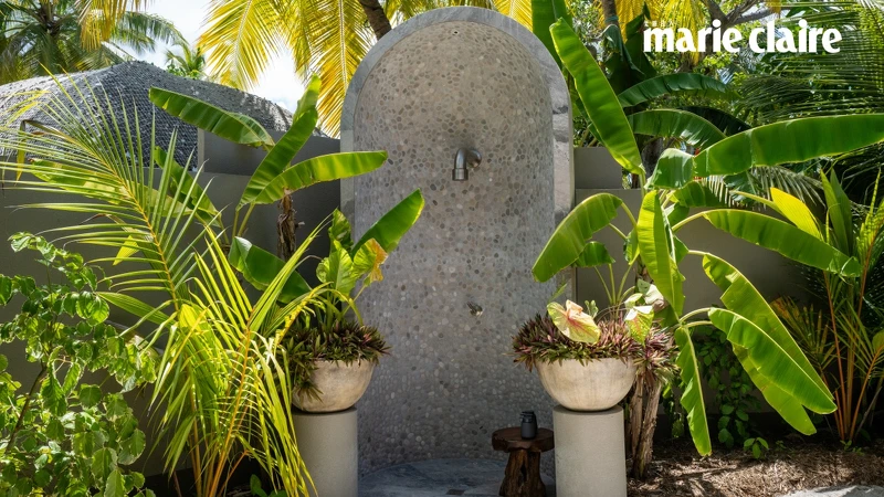 JOALI Being海灘別墅露天淋浴空間