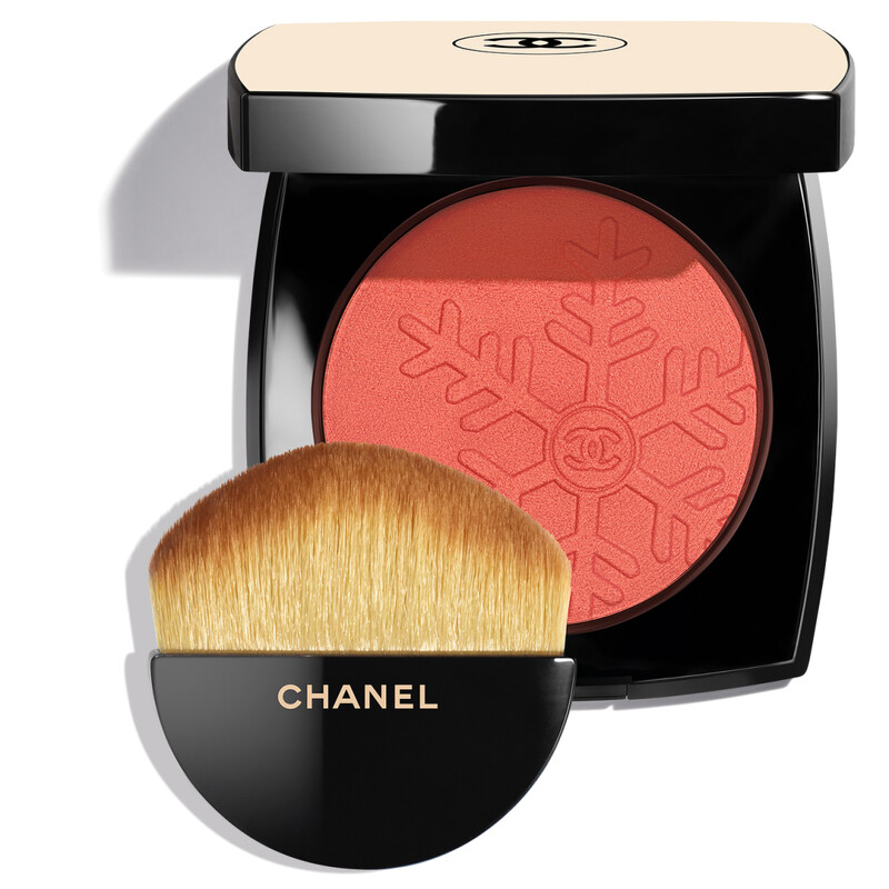 香奈兒雪花燦亮頰彩盤#暖杏蜜桃,NT2,270 香奈兒雪花燦亮頰彩盤#暖杏蜜桃,NT2,270