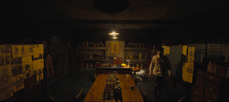 回憶戲,張泰尚離開實驗室看了桌面 回憶戲,張泰尚離開實驗室看了桌面