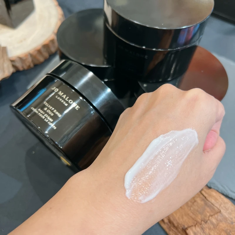 (Jo Malone London芳醇潤膚霜(共四款)250ml,NT4,600 (Jo Malone London芳醇潤膚霜(共四款)250ml,NT4,600