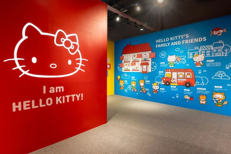 「誕生故事區」帶大家再次認識經典三麗鷗大明星Hello Kitty（時藝多媒體提供）