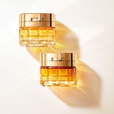 巴黎萊雅「輕盈版小蜜罐」金致臻顏花蜜奢養輕盈日霜、「滋潤版小蜜罐」金致臻顏花蜜奢養滋潤面霜。