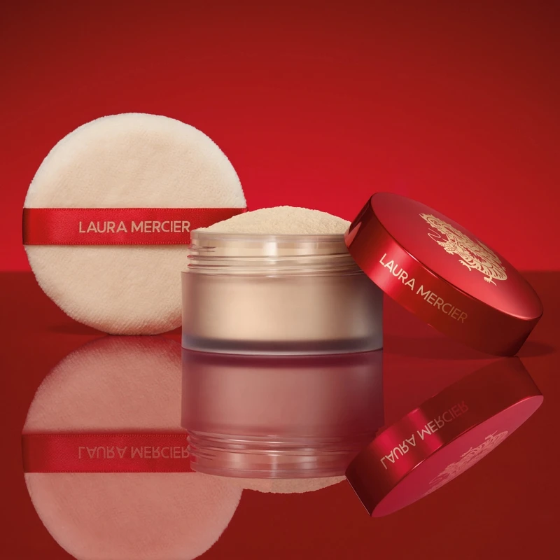 Laura Mercier蘿拉蜜思2024煥顏透明龍年蜜粉禮盒(煥顏透明蜜粉29g +紅絲帶天鵝絨粉撲)，NT1,780