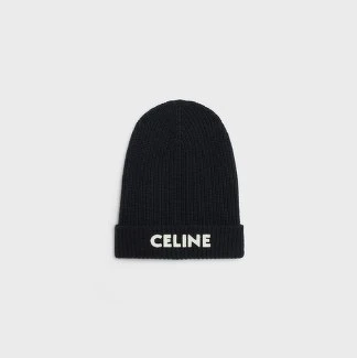 Celine 羅紋羊毛毛帽，NT$14,500。