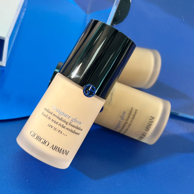 Armani Beauty亞曼尼設計師水燦光影粉底，NT2,850