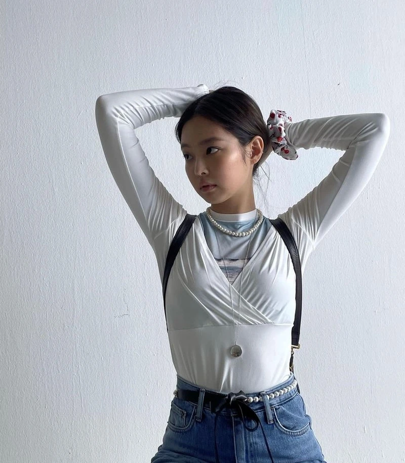 Jennie這樣穿搭珠寶03：項鍊