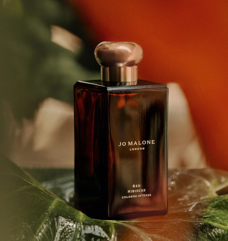 朱槿花芳醇香水 2024年全新登場 100ml NT$7,800 朱槿花芳醇香水 2024年全新登場 100ml NT$7,800