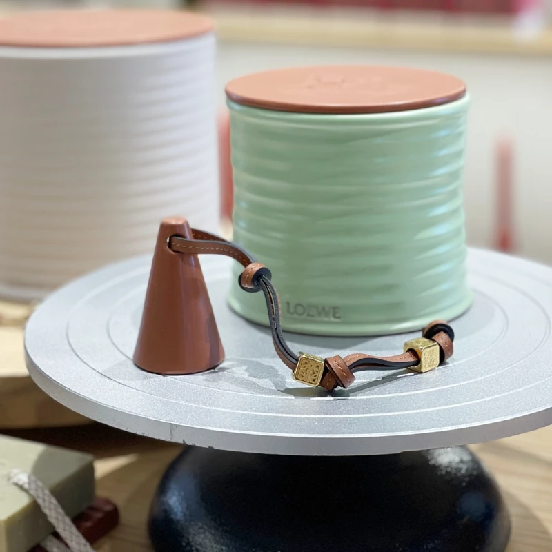 Loewe滅燭罩，NT8,200