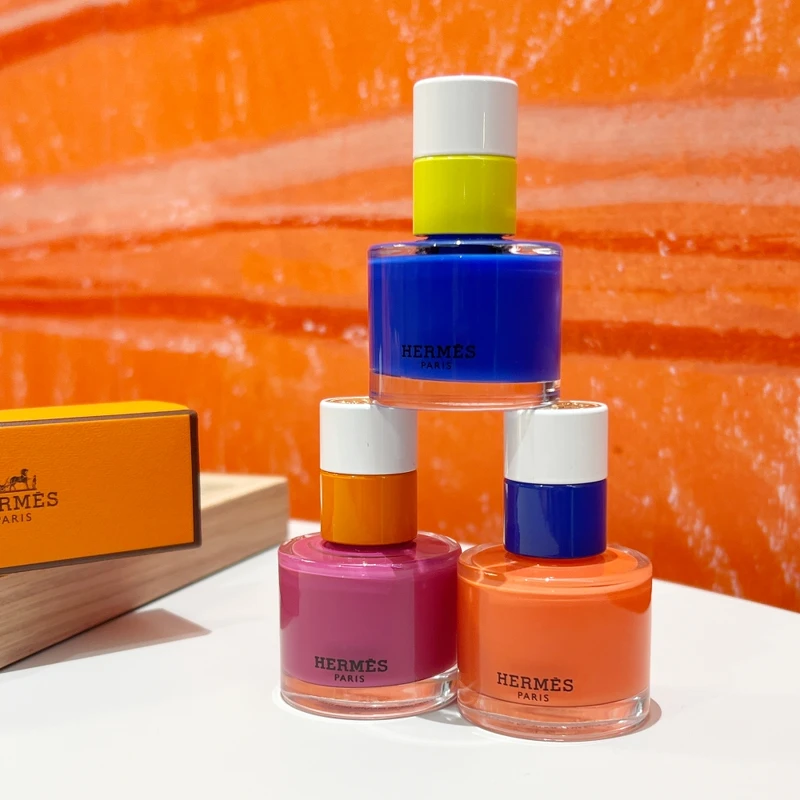 Hermès愛馬仕Les Mains Hermès 指甲油2024春夏限量珍藏版(#36 Orange Tonique、#48 Ultraviolet、#62 Bleu Électrique)15ml,NT1,940 Hermès愛馬仕Les Mains Hermès 指甲油2024春夏限量珍藏版(#36 Orange Tonique、#48 Ultraviolet、#62 Bleu Électrique)15ml,NT1,940