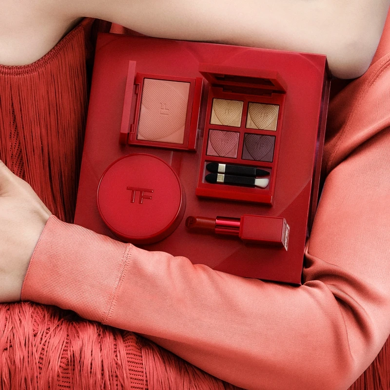 TOM FORD LOVE COLLECTION情人節限定系列情境圖。