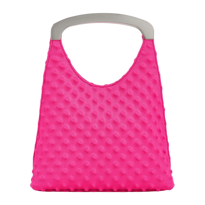 CHARLES & KEITH x Chet Lo立體釘手提包3,190元。