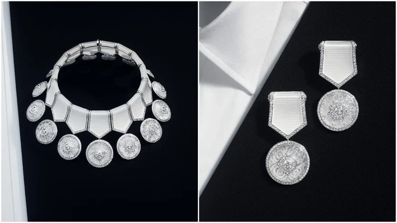 Médailles獎章項鍊,可拆卸為兩只獎章配戴 Médailles獎章項鍊,可拆卸為兩只獎章配戴