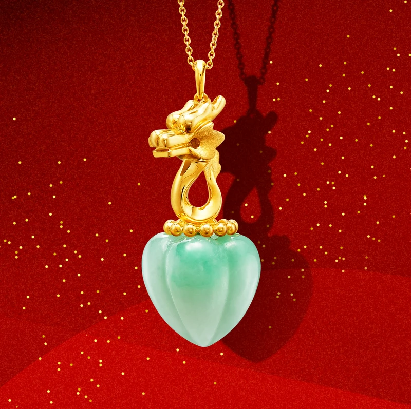 林曉同設計師珠寶LUCKY 12龍年錬墜,售價NT.49600元。 林曉同設計師珠寶LUCKY 12龍年錬墜,售價NT.49600元。