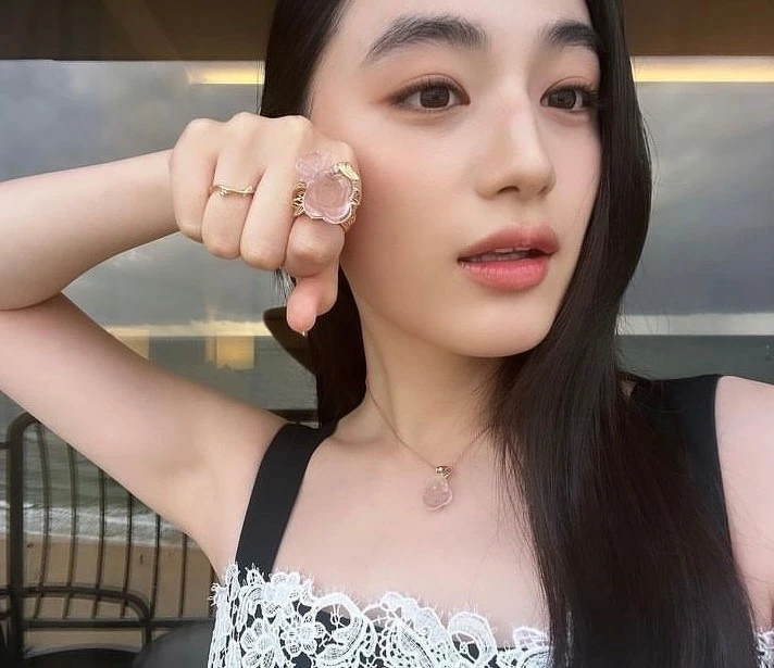 八木莉可子 X Dior珠寶穿搭造型 八木莉可子 X Dior珠寶穿搭造型