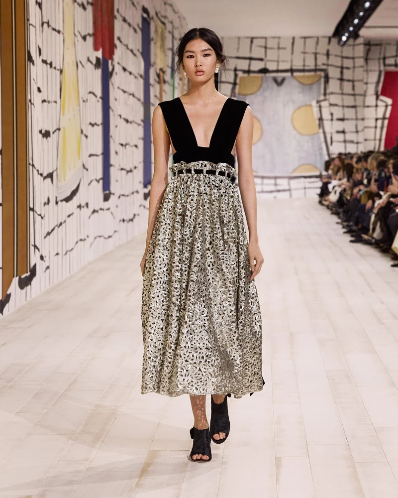 Dior 2024春夏高級訂製系列。 Dior 2024春夏高級訂製系列。