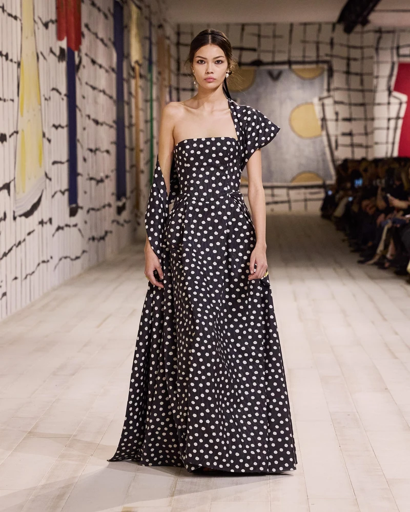 Dior 2024春夏高級訂製系列。 Dior 2024春夏高級訂製系列。