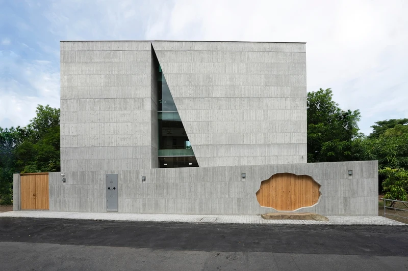 由建築師毛森江耗時三年心血打造的低調建築—「森/CASA」旗艦店。 由建築師毛森江耗時三年心血打造的低調建築—「森/CASA」旗艦店。