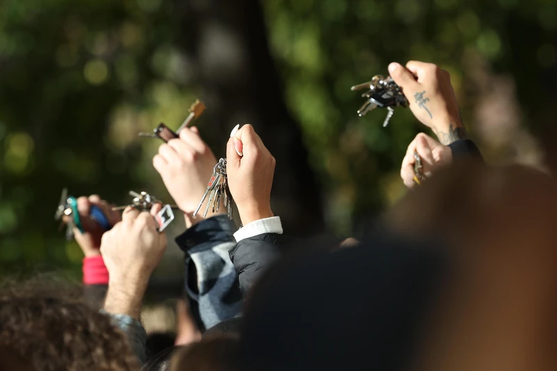 義大利米蘭,民眾參加消滅父權(Il Patriarcato Uccide)示威活動,抗議女性受暴。 義大利米蘭,民眾參加消滅父權(Il Patriarcato Uccide)示威活動,抗議女性受暴。