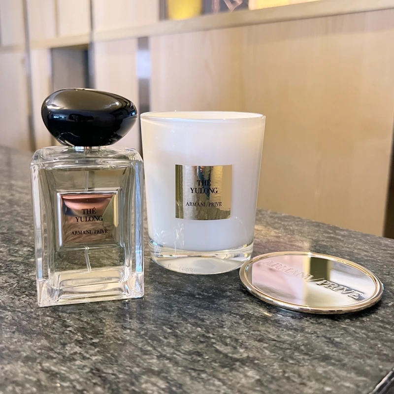 ARMANI/PRIVÉ高級訂製淡香水花園系列-香格里拉茶園香氛蠟燭175g,NT3,500 ARMANI/PRIVÉ高級訂製淡香水花園系列-香格里拉茶園香氛蠟燭175g,NT3,500