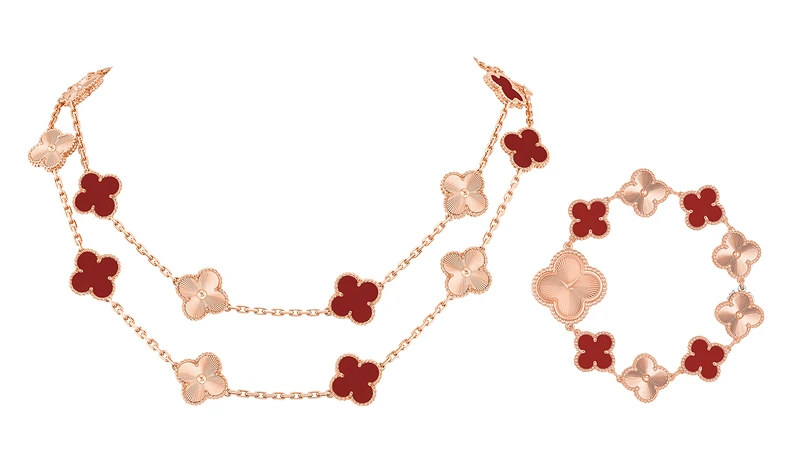 Alhambra長項鍊，20枚四葉幸運圖騰。Sweet Alhambra腕錶。