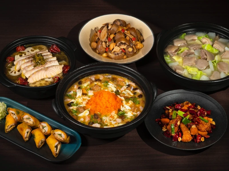 旗艦店六款獨家限定菜色。 旗艦店六款獨家限定菜色。