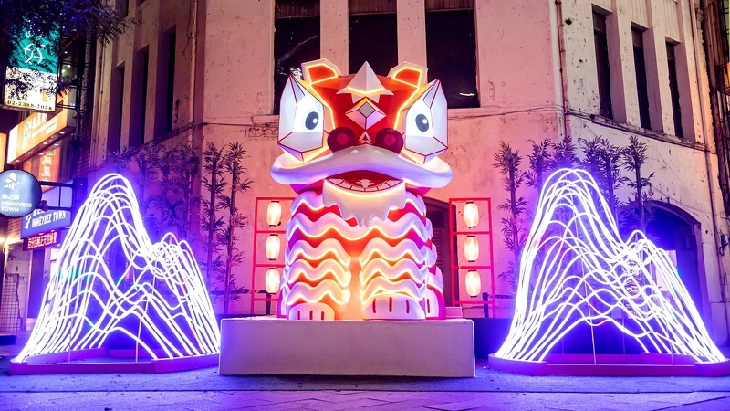 西門展區作品:A3光年獸,LED眼睛會顯出出不同表情! 西門展區作品:A3光年獸,LED眼睛會顯出出不同表情!