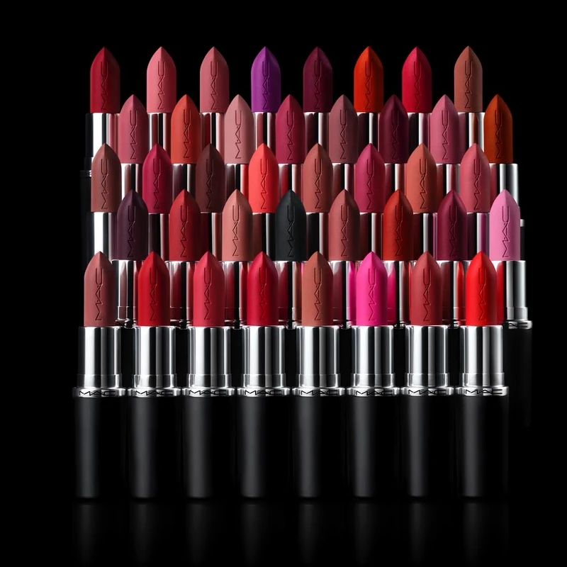 MACximal極自我柔霧膏(40色)主視覺。 MACximal極自我柔霧膏(40色)主視覺。