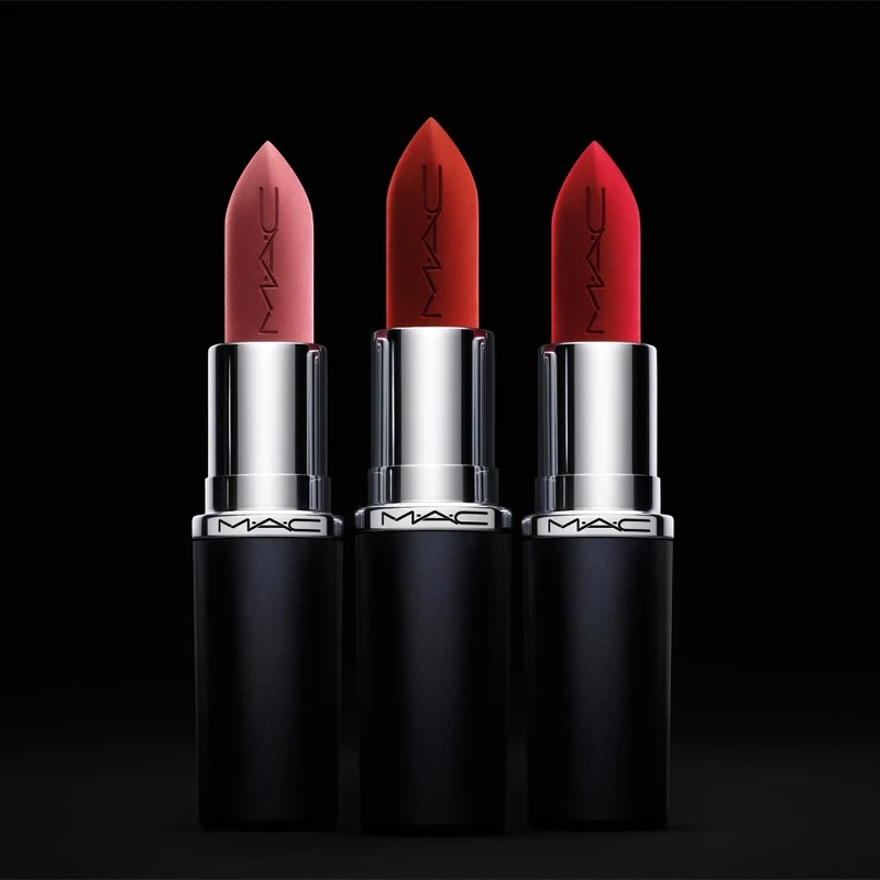 MACximal極自我柔霧唇膏(左起)#617VELVET TEDDY泰迪甜莓、#602CHILI嗆紅小辣椒、#691RUBY WOO藍調紅寶石。 MACximal極自我柔霧唇膏(左起)#617VELVET TEDDY泰迪甜莓、#602CHILI嗆紅小辣椒、#691RUBY WOO藍調紅寶石。