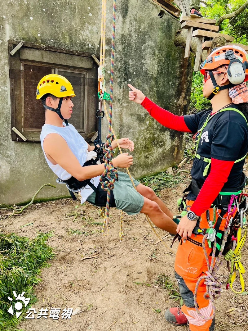 《二呆流浪記》朱軒洋自告奮勇擔任攀樹組被讚有做工潛力