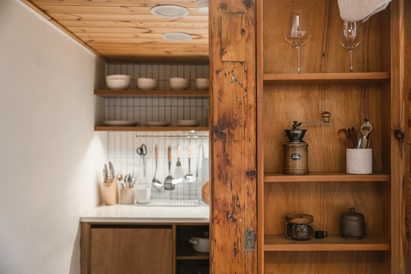 麻雀雖小但五臟俱全的廚房。Photo by Yoon Taehoon @_yoonic 麻雀雖小但五臟俱全的廚房。Photo by Yoon Taehoon @_yoonic